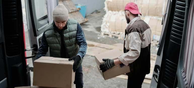 Ann Arbor movers unloading boxes